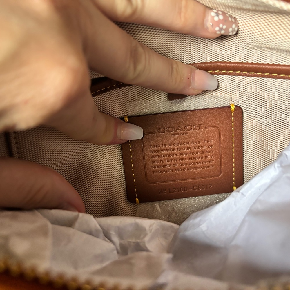 Coach Rogue 30 amber color block - Picture 10 of 10